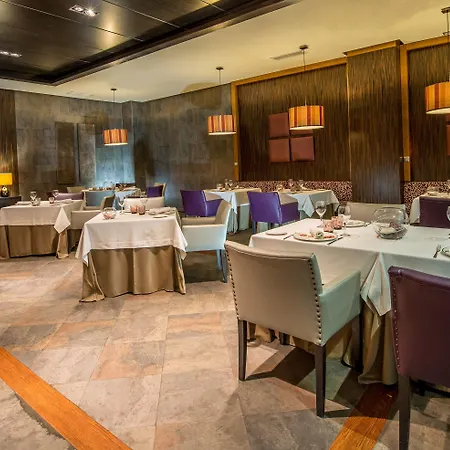 Center 4* Кордова