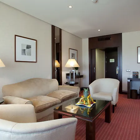 Hotel Center 4*