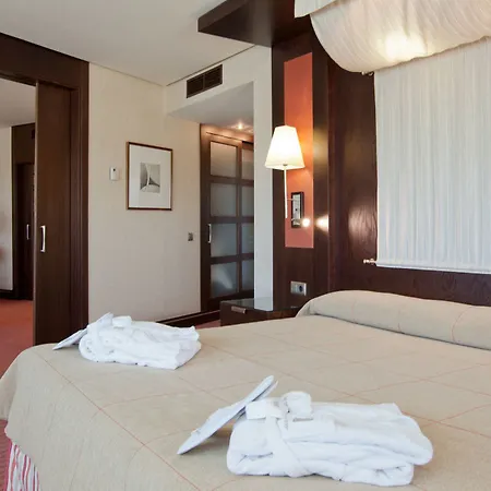 Hotel Center