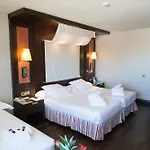 Center Hotel