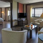 Hotel Center 4*