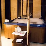 Hotel Center